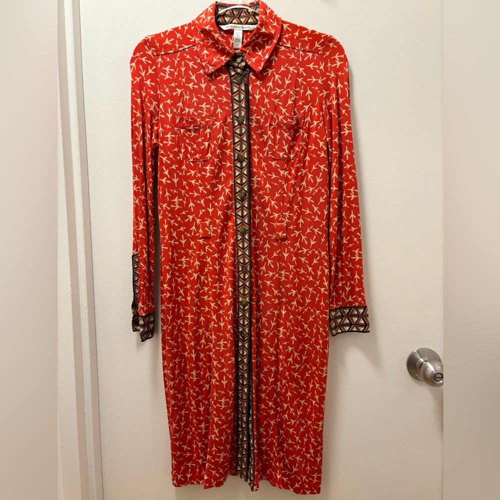 Diane von Furstenberg dress fits size 6